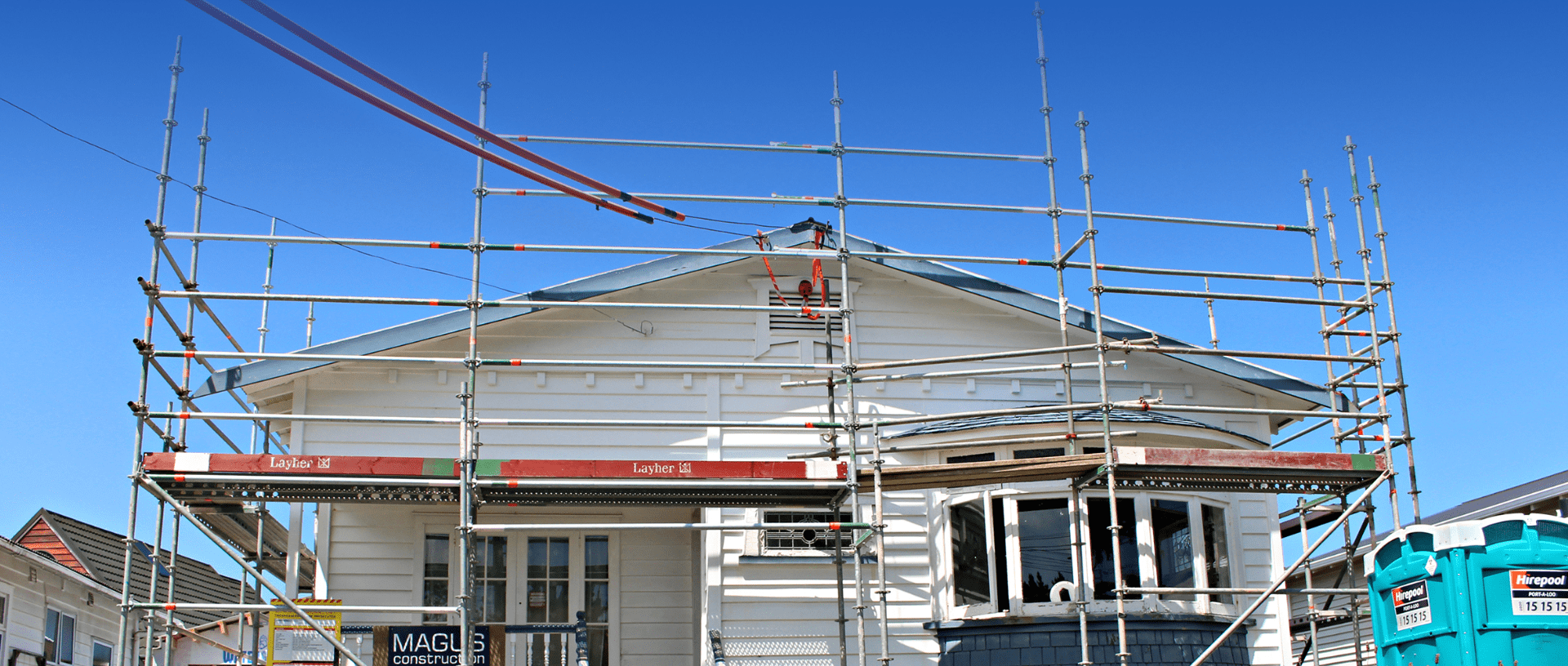 Heavy-duty propping, falsework, and formwork systems in use on a large-scale New Zealand construction site – South Pacific Scaffolding